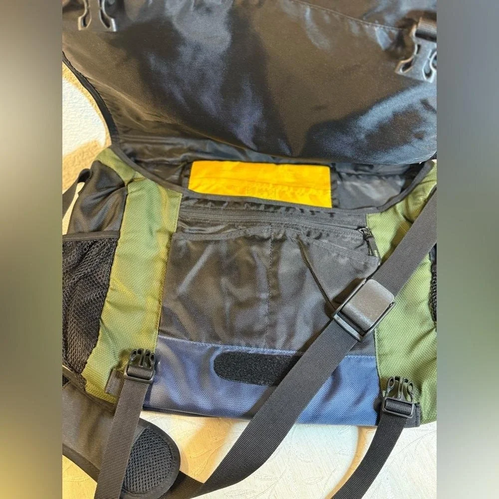 Vintage Eddie Bauer Outfitter EB-20‎ Messenger Bag Blue Green Black Laptop Case